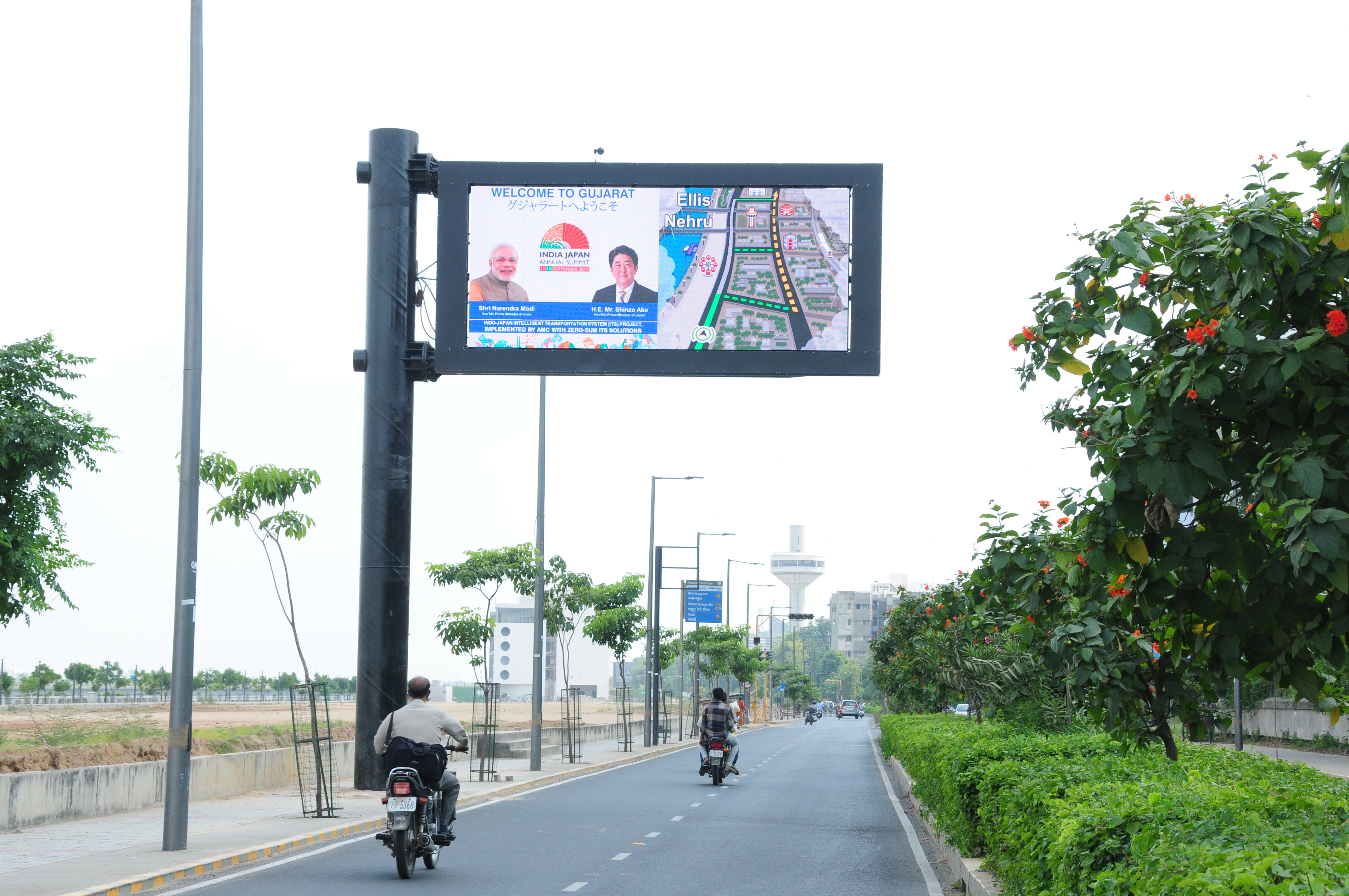 Variable Messaging Sign(VMS) Board Implemented by Zero-Sum ITS on Riverfront Road, Ahmedabad Australia lost despite Finch's eighth ODI ton in Indore. (TOI Photo)